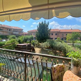 Appartamento su  livelli in vendita Campochiesa di Albenga