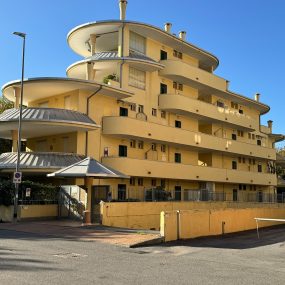 Bilocale vicinissimo mare in vendita Albenga a Via Amalfi per 275000