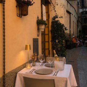 Cessione Ristorante/pizzeria centro storico Albenga a Piazza San Domenico per 150000